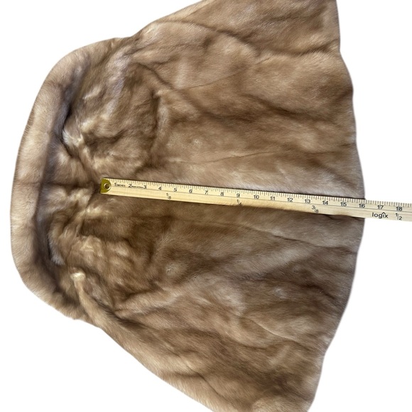 Vintage Mr. Leonard The New York Fur Shop of South Bend Brown Mink Cape Shawl - Picture 11 of 12